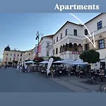 Alure Residences 10 - 24h Self Check-in & Private Parking Next To The Building Included, Center Right On Snp Square In A Quiet Passage, New Building, In Town