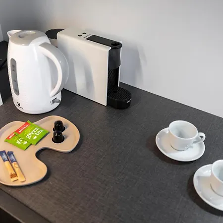 Alure Residences 10 - 24h Self Check-in & Private Parking Next To The Building Included, Center Right On Snp Square In A Quiet Passage, New Building, In Town