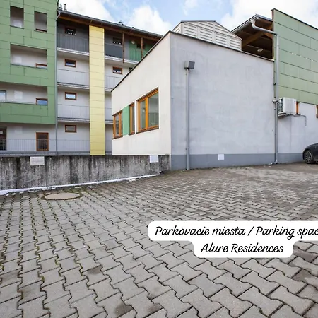 Alure Residences 10 - 24h Self Check-in & Private Parking Next To The Building Included, Center Right On Snp Square In A Quiet Passage, New Building, In Town 아파트 반스카비스트리카