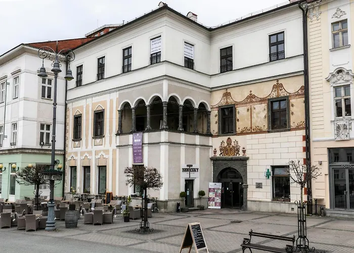 Apartmán Alure Residences 10 - 24h Self Check-in & Private Parking Next To The Building Included, Center Right On Snp Square In A Quiet Passage, New Building, In Town